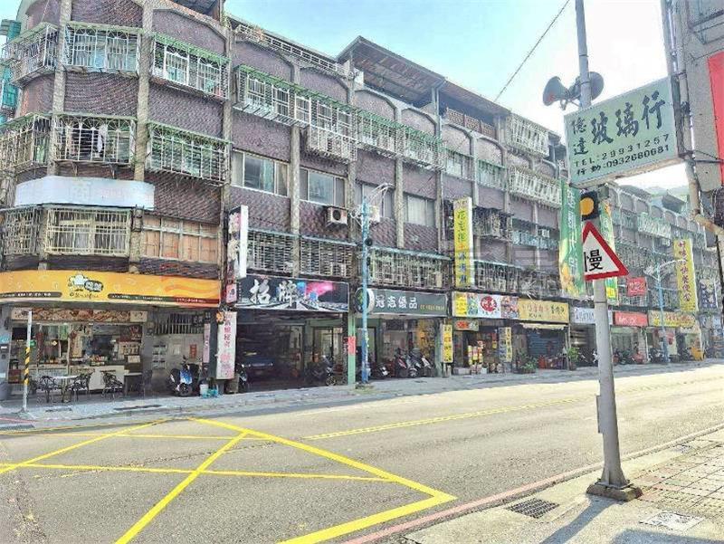 A081-雙捷運復興二樓美寓,新北市新莊區復興路二段