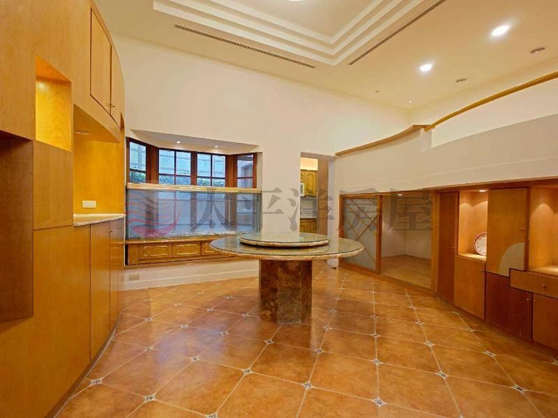 E082-瓏山林透天別墅,新北市汐止區忠三街