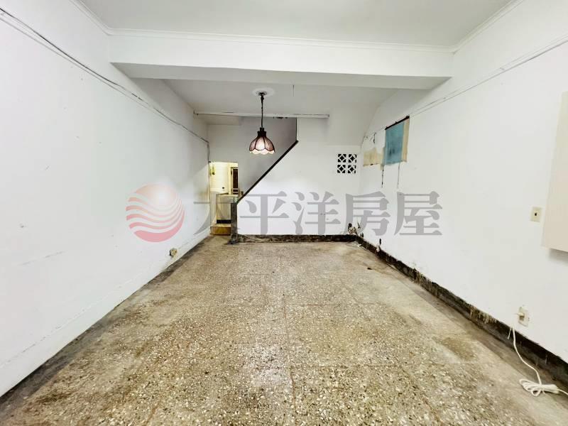 A053-低總價庭院透天厝,新北市新莊區新莊路