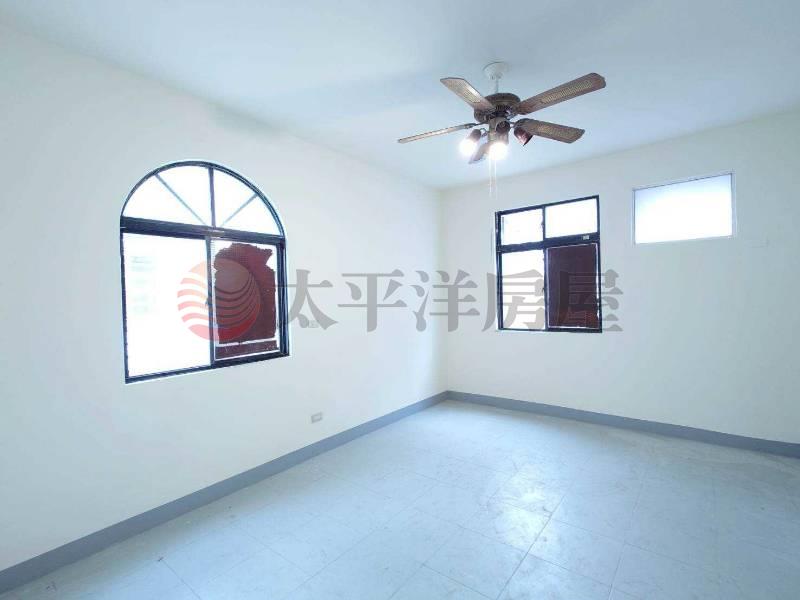 A022-昌明稀有邊間學區公園樓中樓,新北市新莊區昌明街