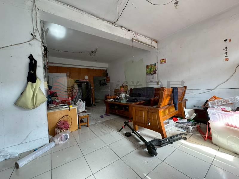 A052-中港一街 露臺戶,新北市新莊區中港一街