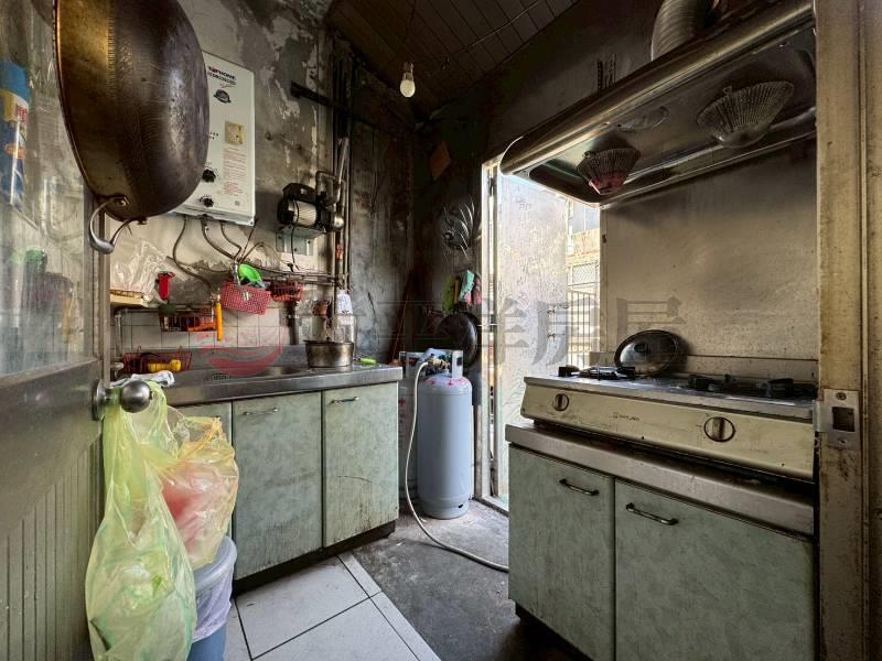 A052-中港一街 露臺戶,新北市新莊區中港一街