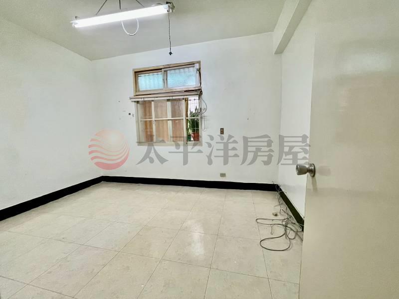 A040-低樓層 方正三房,新北市新莊區忠孝街