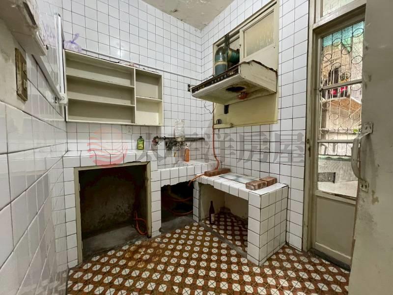 A040-低樓層 方正三房,新北市新莊區忠孝街