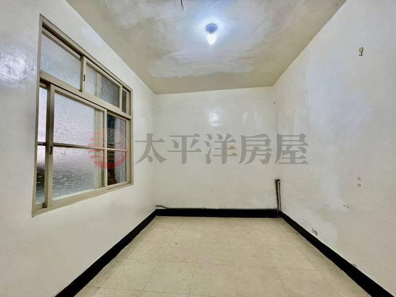 A040-低樓層 方正三房,新北市新莊區忠孝街