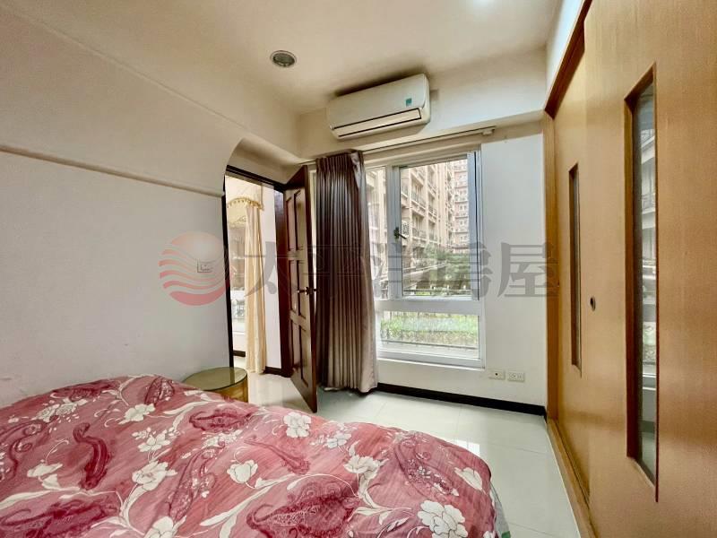 B041-歐洲村 邊間 低總價三房,新北市新莊區中平路