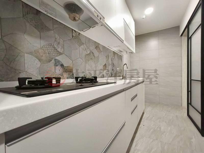 B021-副都心二房平面車,新北市新莊區中華路二段