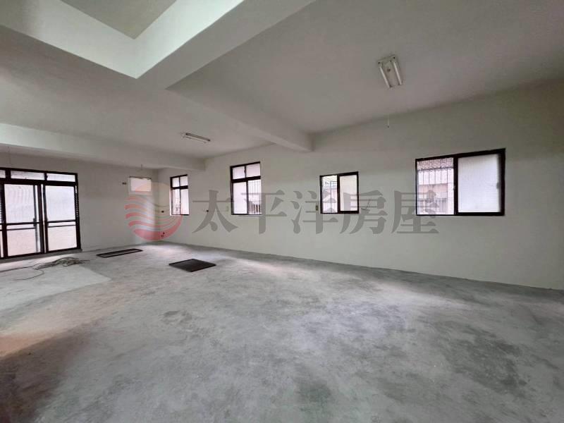 E098-甜甜價新婚成家 首購族邊間宅,新北市泰山區漢口街