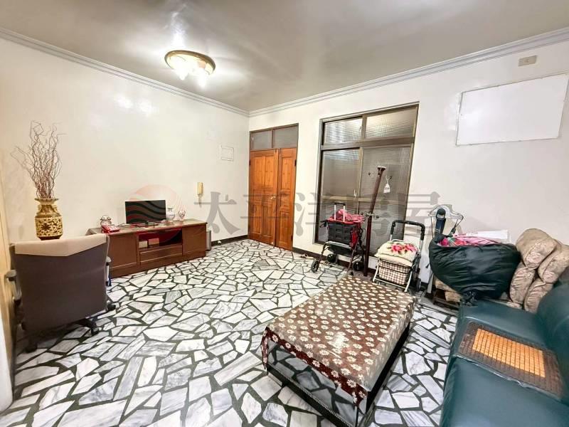 A033-低總價邊間四房,新北市新莊區新莊路