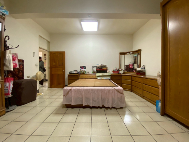 A044-新莊大面寬廠辦,新北市新莊區新樹路