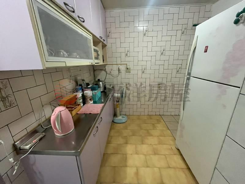 A88中港大排 近市場3樓美寓,新北市新莊區自重街