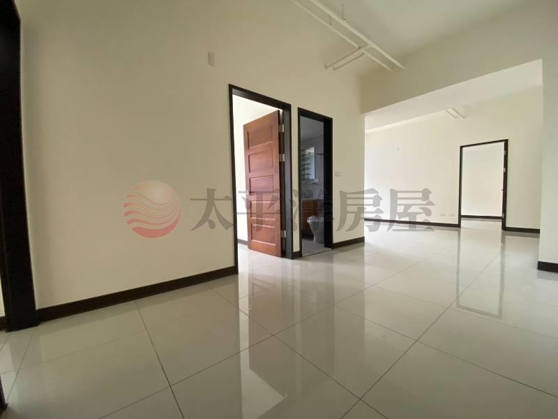 B62漢寶幸福綻景觀三房車,新北市新莊區幸福東路