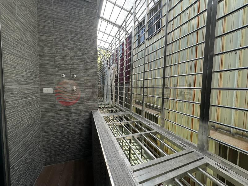 E073龜山精美透天厝,桃園市龜山區新嶺一街