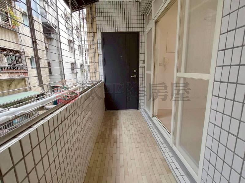 A083-中泰商圈美三樓,新北市新莊區中泰街