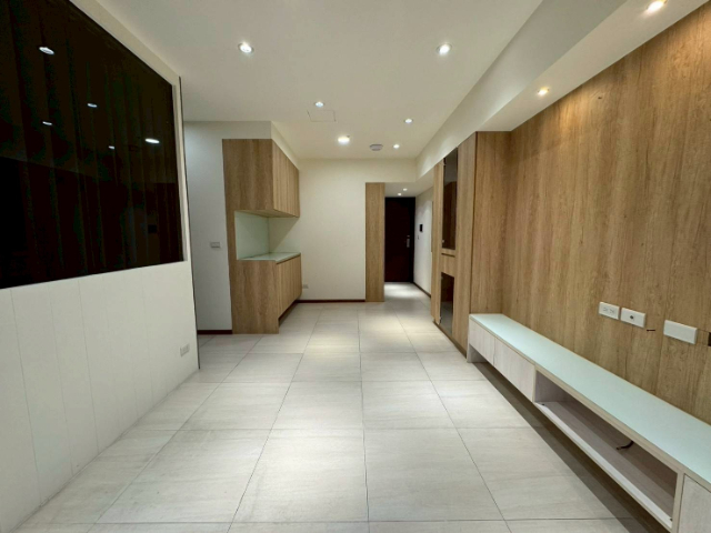 B003-愛丁堡稀有三室平面車位,新北市新莊區新崑路