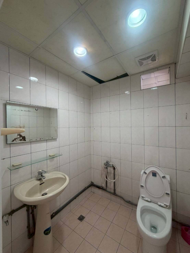 E134-民族商圈裝潢電梯頂佳,新北市蘆洲區民族路