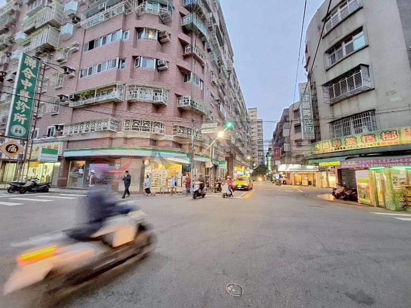 D006-買地送厝超值透天專案,新北市新莊區榮和段