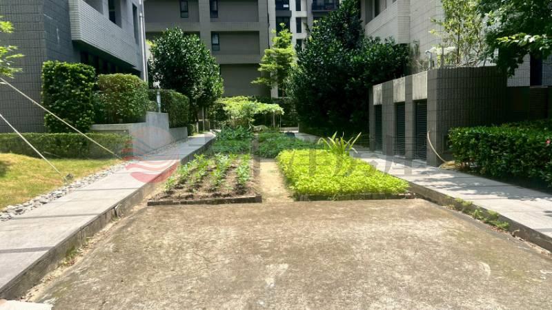 D36新莊-頭前重劃區 《住二用地》,新北市新莊區中原段