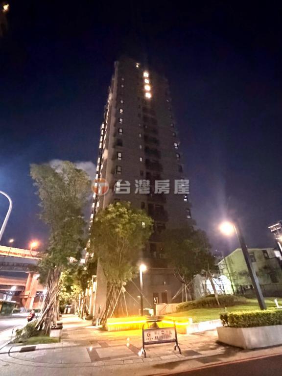 B26二重先嗇宮站三房車,新北市三重區光復路二段