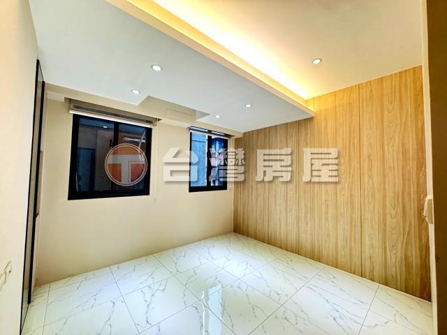 A129漂亮裝潢免爬高,新北市新莊區自重街