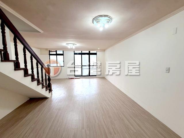 A103新莊公園旁大空間,新北市新莊區中港路