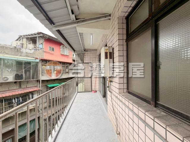 A103新莊公園旁大空間,新北市新莊區中港路