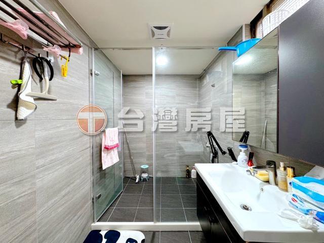 B105稀有美妝大四房華廈,新北市新莊區瓊泰路