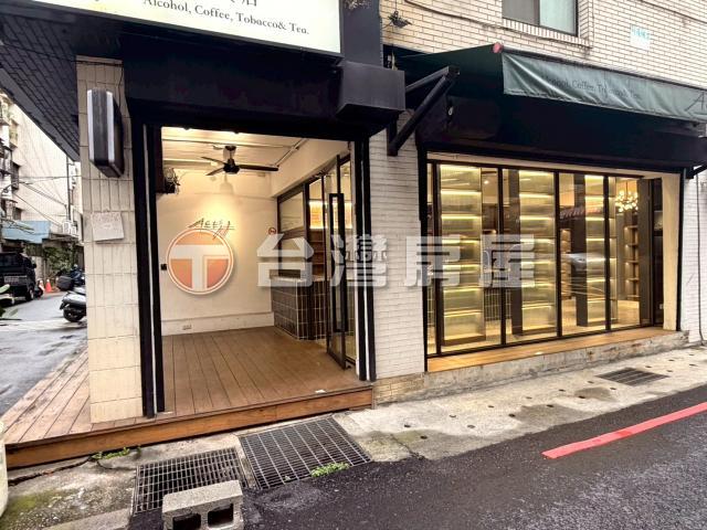 C27新莊精緻邊間三角窗店面,新北市新莊區後港一路
