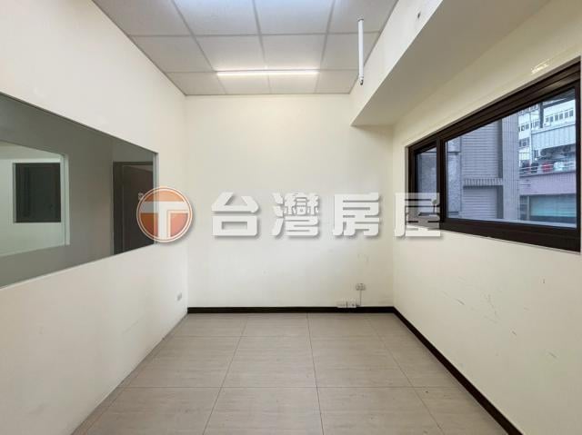 B01邊間傳家尊爵美辦,新北市新莊區新泰路