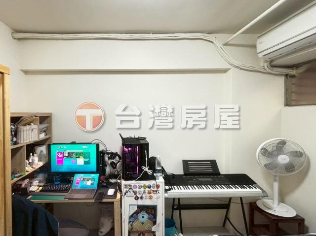 B149煌玉稀有低公設方正四房,新北市新莊區中華路二段