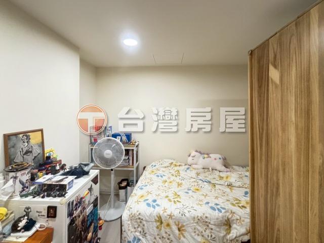 B149煌玉稀有低公設方正四房,新北市新莊區中華路二段