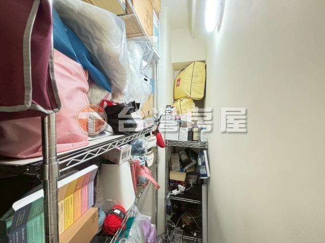 B149煌玉稀有低公設方正四房,新北市新莊區中華路二段